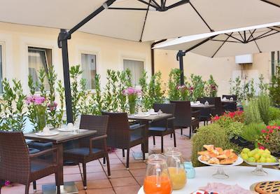 اپوگیا لوید رم