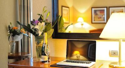 اپوگیا لوید رم