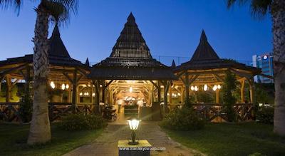 کاملیا سلین هتل