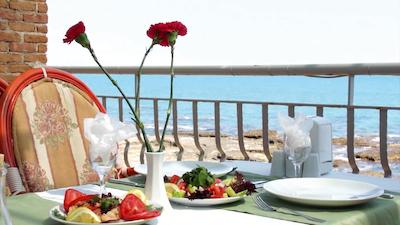 الیت کزاوغلو هتل