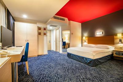 پارک این بای‌ رادیسون آذربایجان باکو