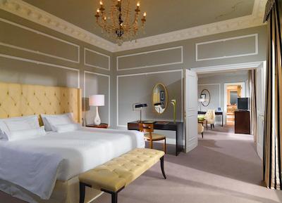 د وستین اکسلسیور رم