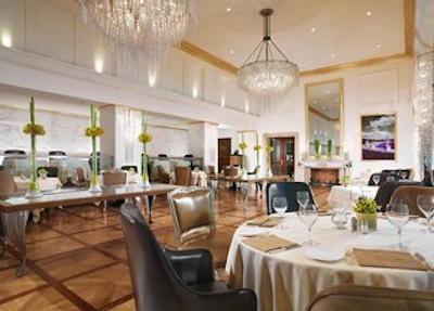 د وستین اکسلسیور رم