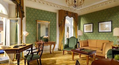 د وستین اکسلسیور رم