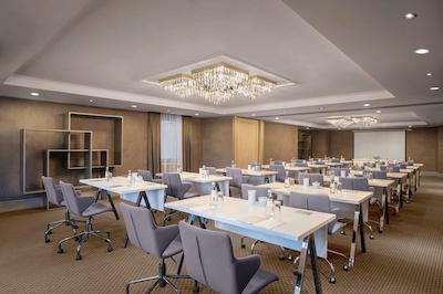 پالوما رنسانس آنتالیا بیچ ریزورت اند اسپا