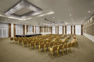 پالوما رنسانس آنتالیا بیچ ریزورت اند اسپا