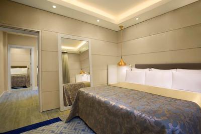 پالوما رنسانس آنتالیا بیچ ریزورت اند اسپا