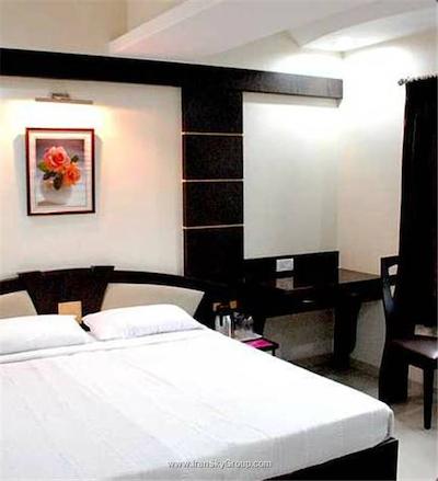 هتل تری استار