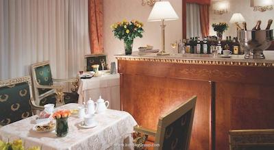 هسینوم پالاس