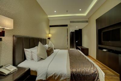 گلدفینچ مومبای