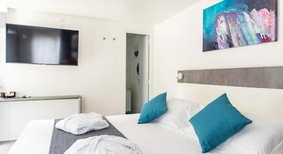 فلمینیو ویلیج