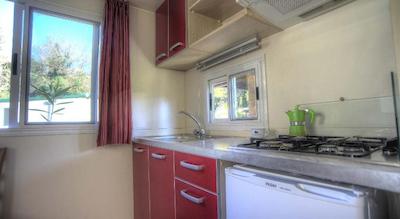 فلمینیو ویلیج