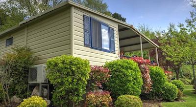 فلمینیو ویلیج