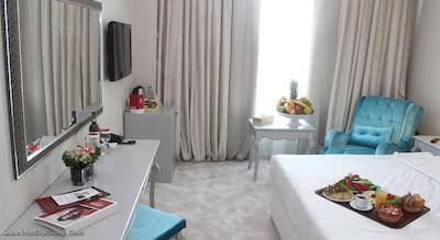 فنیکیا گرند هتل