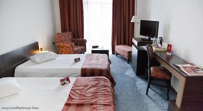 فنیکیا گرند هتل