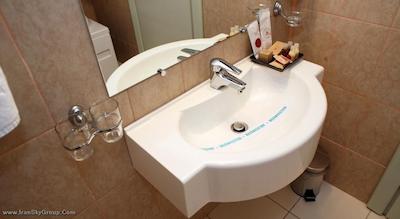 فنیکیا گرند هتل