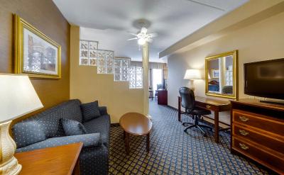 مونته کارلو این-واوقان سوئیتس