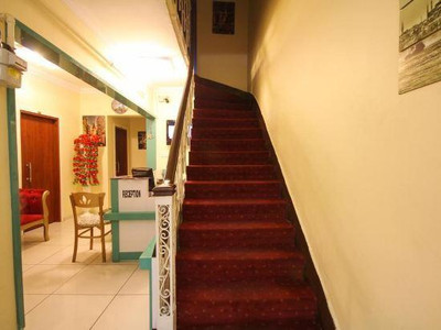 عذرا هتل