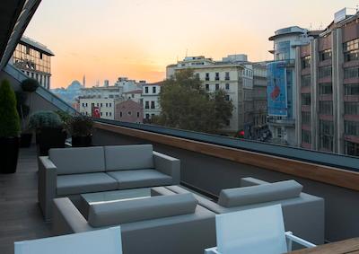 هتل 10کاراکوی استانبول