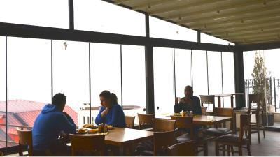 هتل د پرا هیل