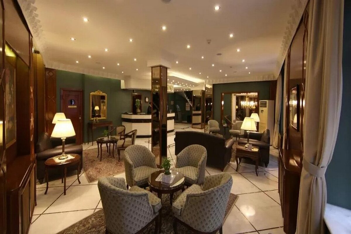 واردار پالاس