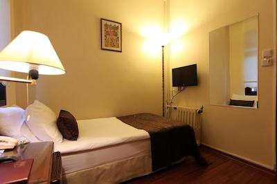 واردار پالاس