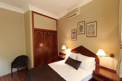 واردار پالاس