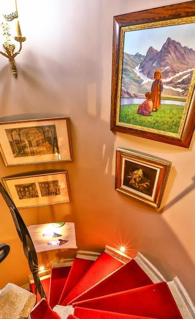 فایک پاشا هتل