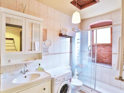 فایک پاشا هتل