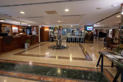 گرین پارک هتل بستانچی