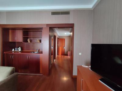 گرین پارک هتل بستانچی