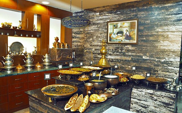گرین پارک هتل بستانچی