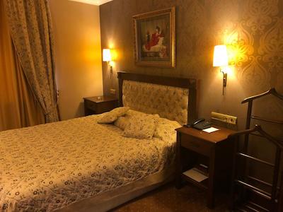 آکگون بیازیت اولد تاون