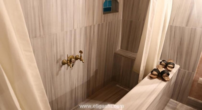 اکلکتیک گست هاوس