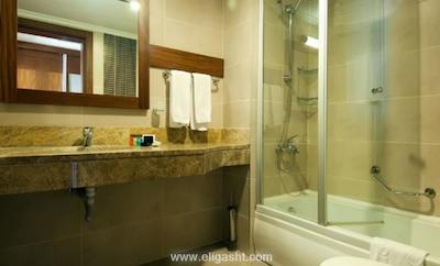 املیا بیچ رسرت اند اسپا