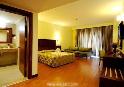 املیا بیچ رسرت اند اسپا