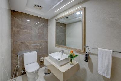 هوارد جانسون پلازا بای ویدهام