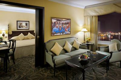 کارلتون تاور هتل