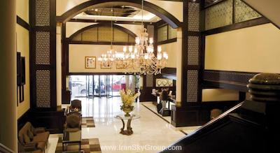 کارلتون تاور هتل