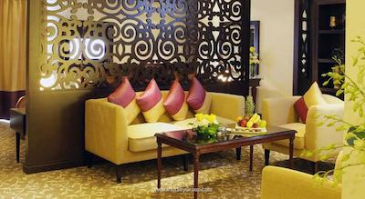 کارلتون تاور هتل