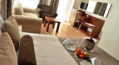 د کرنر پارک هتل