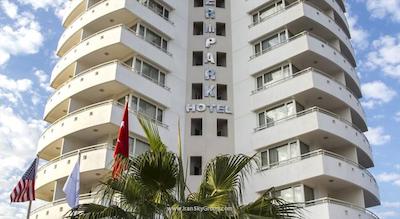 د کرنر پارک هتل