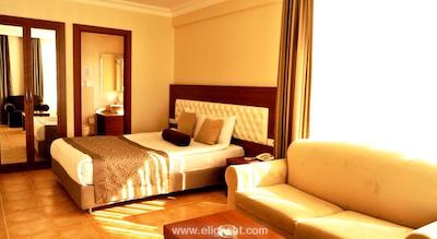 د کرنر پارک هتل