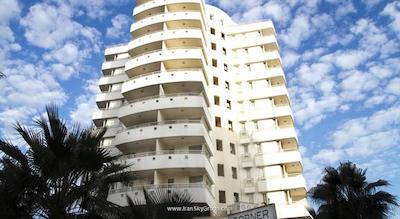 د کرنر پارک هتل