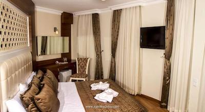 د کرنر پارک هتل