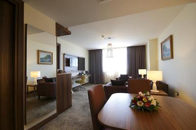 تویاپ پالاس