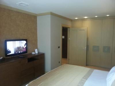 تونل رزیدنس