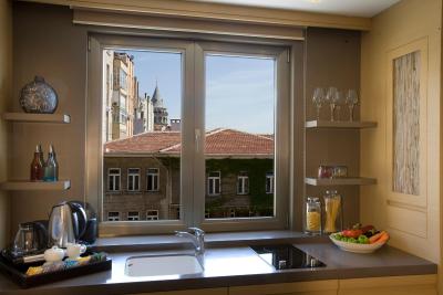 تونل رزیدنس