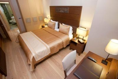 تونل رزیدنس