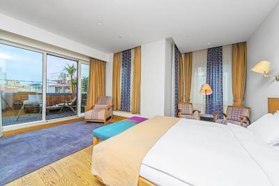 میسفیر سوئیت 8 استانبول